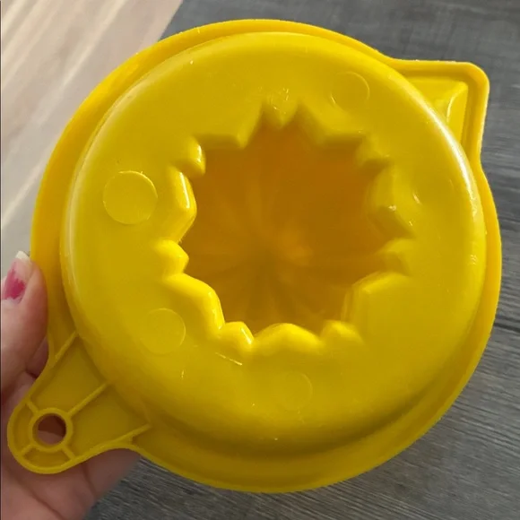 Hand juicer - Picture 3 of 3